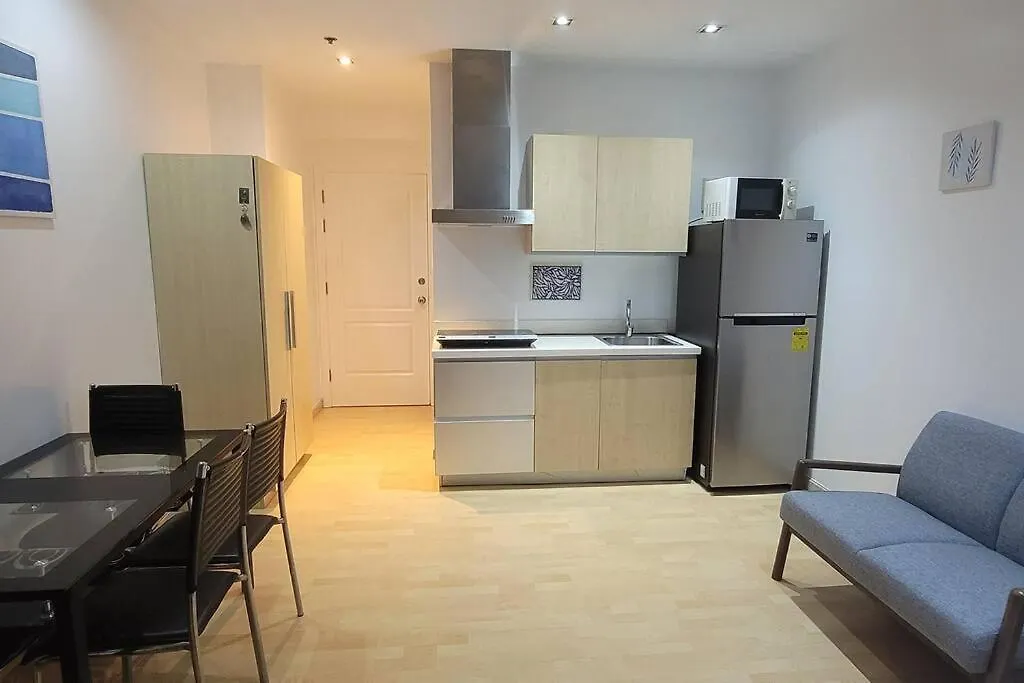 Apartman Gramercy / 55Th F / Amazing View / Wi-Fi / Peaceful Manila