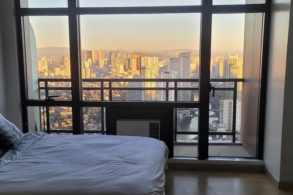 Apartman Gramercy / 55Th F / Amazing View / Wi-Fi / Peaceful Manila